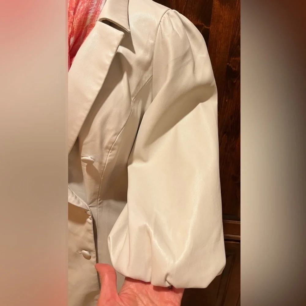 Anthropologie Awaylee vegan leather coat/ jacket w/ balloon sleeves Cream. S-XS - Picture 7 of 16